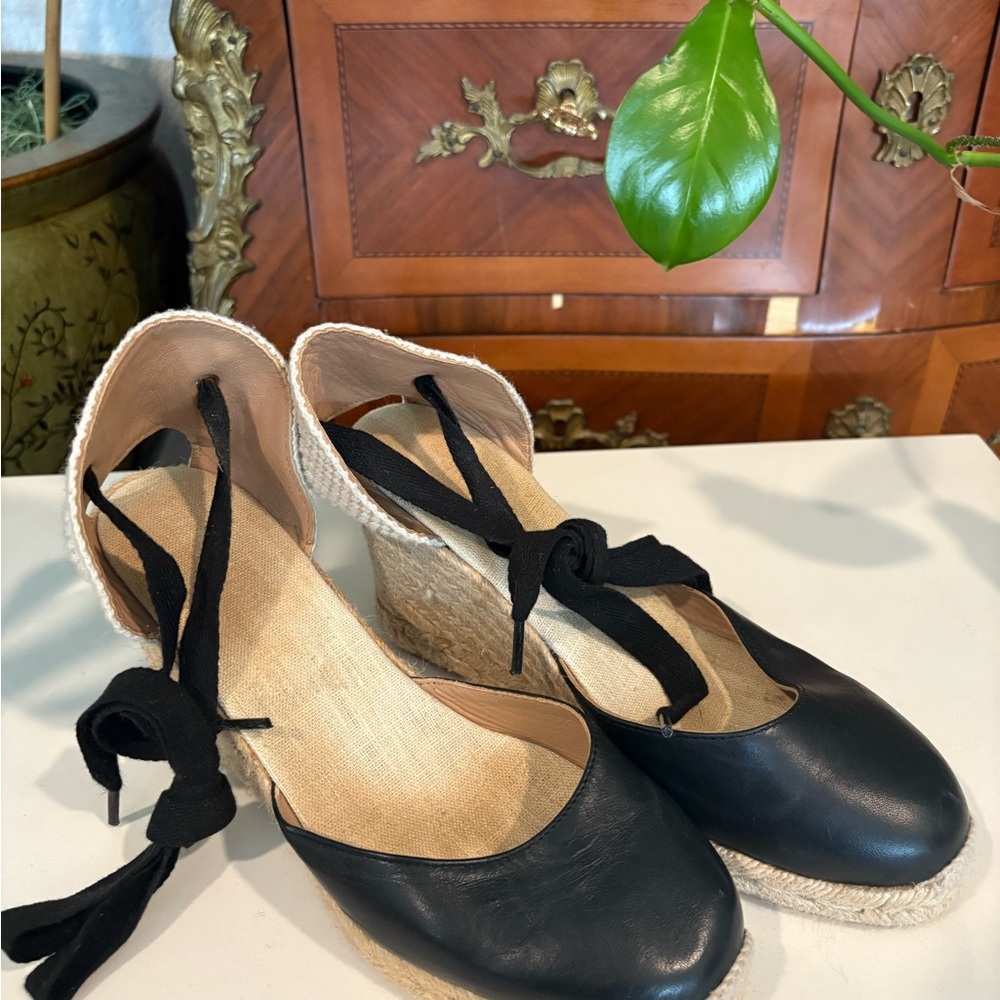 Black Leather Espadrille Wedge Sandals with Ankle Tie – Made in Spain – Size 9